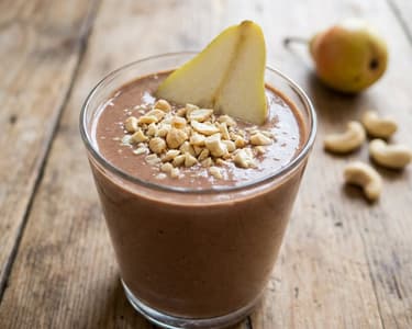 Schoko-Birnen-Smoothie mit Cashews