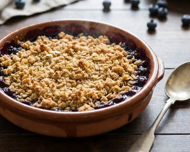 Blueberry Crumble with Rolled Oats