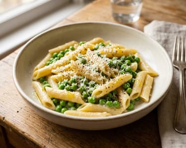 Klassische Pasta e Piselli | Schnelle Erbsen-Pasta in 20 Minuten