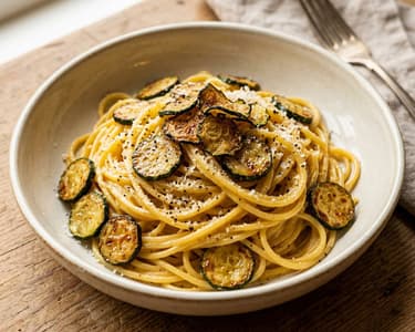 Spaghetti alla Carbonara di Zucchine | Vegetarischer Klassiker