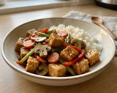 Tofu Chop Suey aus dem Wok | Knackiges Gemüse in 15 Min.