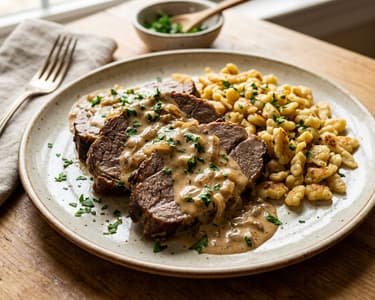 Hessischer Schmandbraten | Zart geschmort in Schmandsoße
