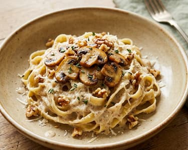 Tagliatelle ai Funghi e Crema di Noci | Pilze & Walnusscreme