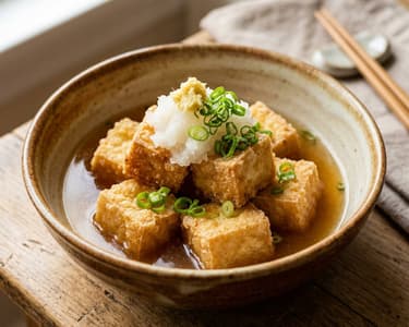 Agedashi Tofu | Knuspriger Tofu in warmer Brühe