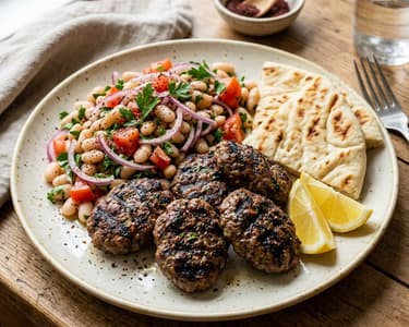 Sultanahmet Köfte mit Piyaz | Türkischer Streetfood-Kult