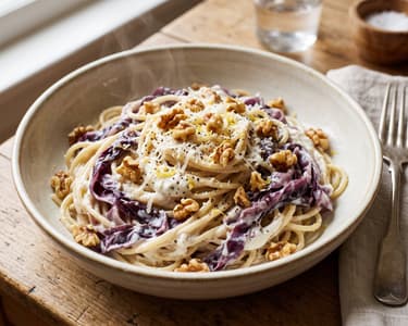 Spaghetti al Radicchio e Ricotta | Cremige Herbst-Pasta