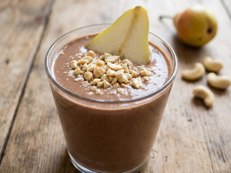 Schoko-Birnen-Smoothie mit Cashews