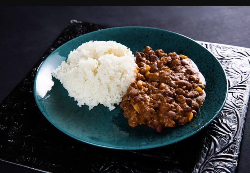 Chili con carne with jasmine rice by Petr Bureš