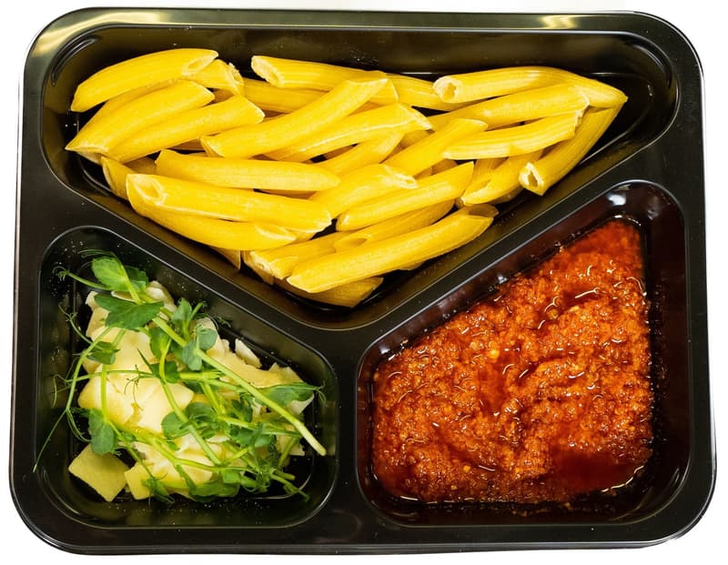 Penne with sun-dried tomato pesto