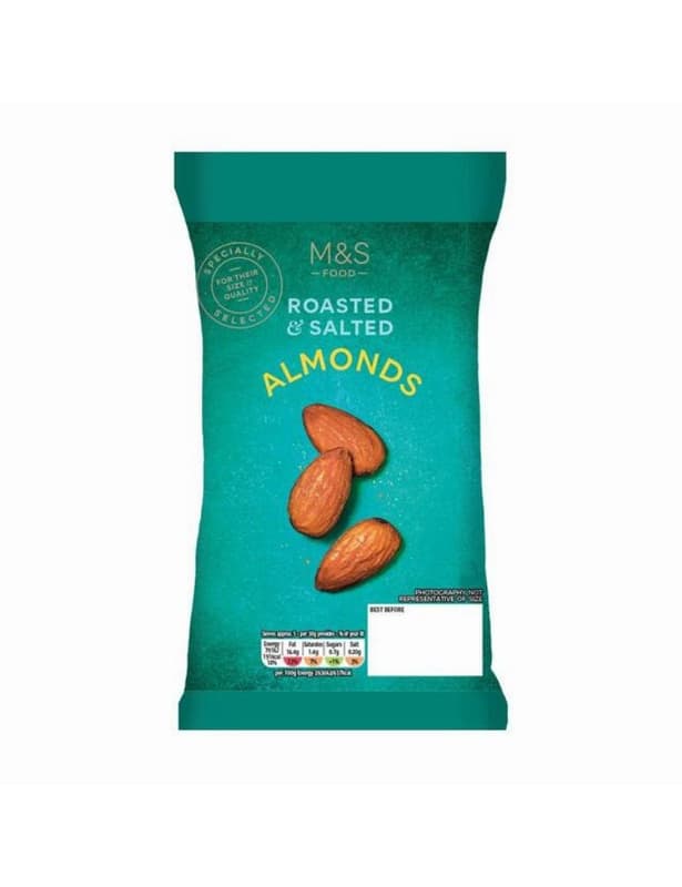 Marks & Spencer Geröstete und gesalzene Mandeln