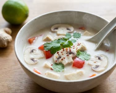 Thailändische Kokossuppe