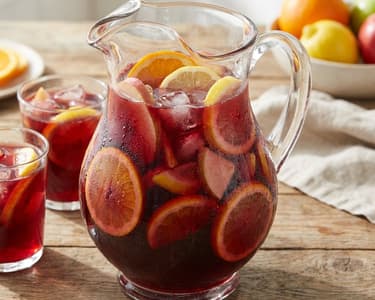 Classic Sangria with Red Wine and Fruits