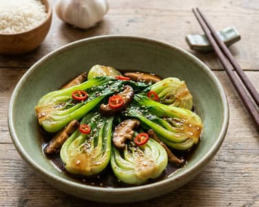 Gebratener Pak Choi mit Shiitake-Pilzen