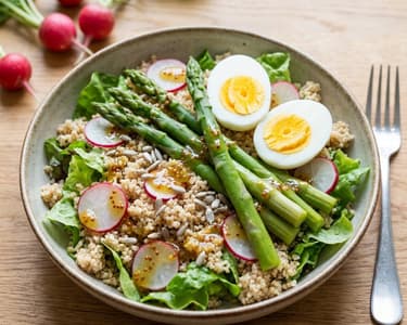Spargelsalat mit Eiern und Honig-Senf-Dressing