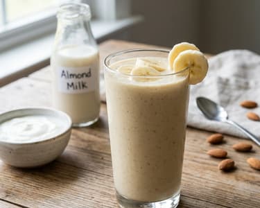 Creamy Banana Smoothie with Almond Drink