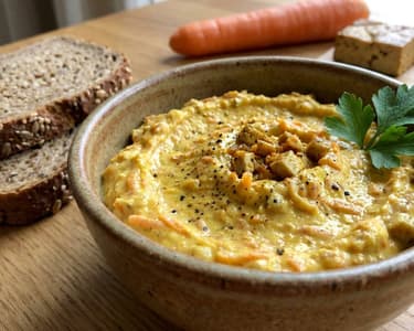 Quark-Aufstrich mit Tofu und Karotten
