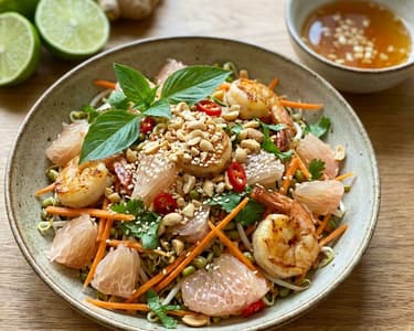 Pomelo-Salat mit Garnelen