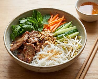 Vietnamesischer Glasnudelsalat