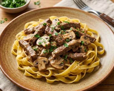 Boeuf Stroganoff | Classic & Creamy