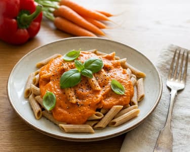 Pasta mit gerösteter Gemüsesauce | Gesund & Cremig