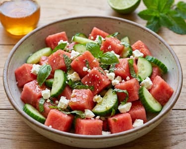 Wassermelonensalat mit Feta und Gurke