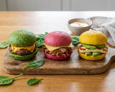Mini-Burger-Trio: Rind, Pulled Pork & Halloumi