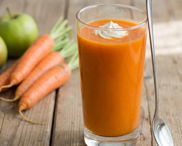 Möhren-Sellerie-Saft