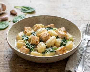 Cremige Gnocchi mit Hähnchen und Spinat