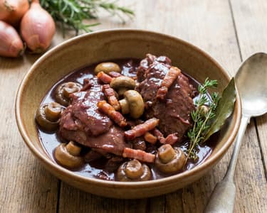 Coq au Vin | Französischer Klassiker in Rotwein