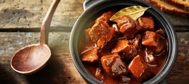 Rotwein-Gulasch