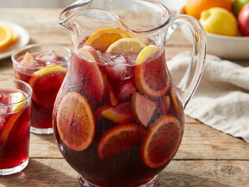 Classic Sangria with Red Wine and Fruits