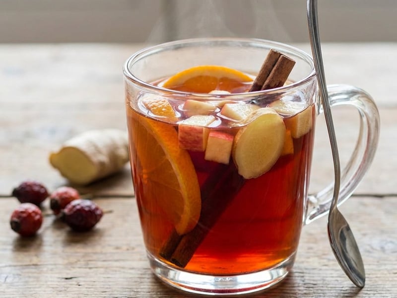 Alkoholfreier Früchtepunsch mit Ingwer & Zimt